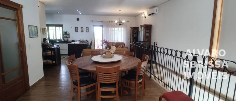 Imagem Oportunidade este imóvel estuda permuta. Casa com lago e 5 suítes no condomínio Mangueiras - Itu/SP