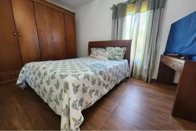 Imagem Casa triplex 4 quartos, duas suítes, 509m.