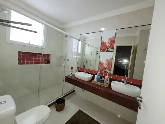 Imagem PITANGUEIRAS - FRENTE TOTAL AO MAR, APARTAMENTO TOTALMENTE REFORMADO E DECORADO, MARAVILHOSA VISTA MAR, GARAGEM NO PRÉDIO.