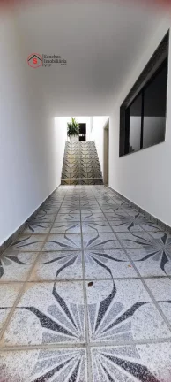 Imagem CASA TÉRREA COM 3 DORMITÓRIOS A VENDA NA VILA ZELINA, COM QUINTAL, CHURRASQUEIRA, JARDIM E PISCINA. A 10 MINUTOS A PÉ DO METRÔ VILA PRUDENTE.