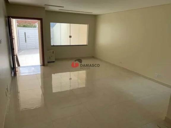Imagem Sobrado à venda 3 Quartos, 3 Suites, 4 Vagas, Campestre, Santo André - SP