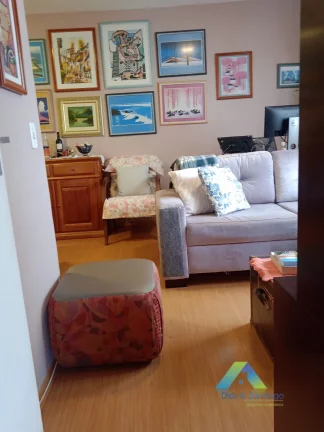 Imagem APARTAMENTO À VENDA COM 3 DORMITÓRIOS E 2 BANHEIROS NA VILA DAS MERCÊS