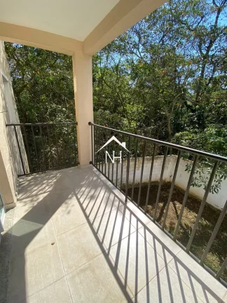 Imagem Casa em condomínio fechado com 3 suítes e 2 vagas na Granja Viana