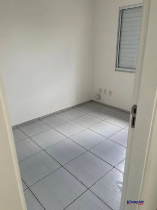 Imagem VENDO CASA 2/4 EM CONDOMINIO NO SIM
