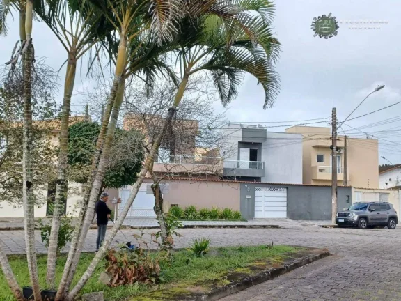 Imagem Sobrado com 2 dormitórios à venda, 150 m² por R$ 550.000,00 - Jardim Itanhaém - Itanhaém/SP
