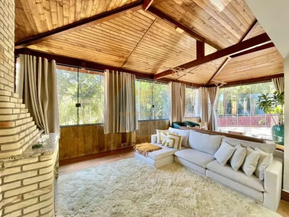 Imagem Casa em Condomínio a Venda no bairro Granja Viana - Carapicuíba, SP