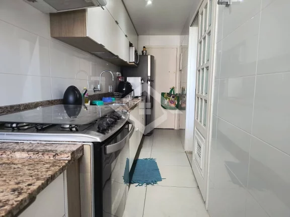 Imagem Apartamento de 2 Quartos para Venda na Barra da Tijuca com 84 m²