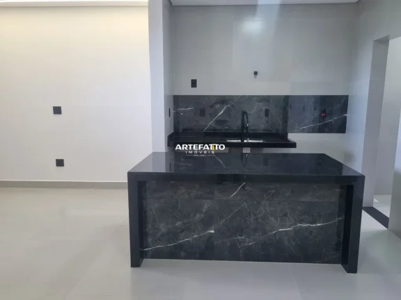 Imagem Apartamento Santa Lúcia, 2 dorm. sendo 1 suíte, 2 vagas de garagem.