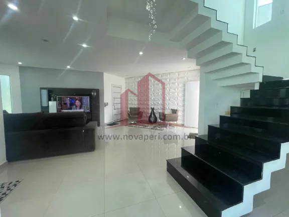 Imagem Casa de Luxo à Venda em Condomínio Villa Verde, Franco da Rocha-SP: 3 Quartos, 1 Suíte, 4 Banheiros, 2 Vagas, 330m² de Pura Elegância!