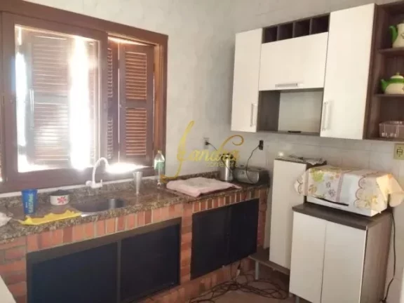 Imagem Casa duas quadras do mar venda ou locação de temporada com 03 dormitórios
