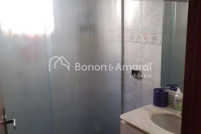 Imagem Excelente casa à venda no bairro Monte Alegre, com localização privilegiada, próxima a escolas, ...