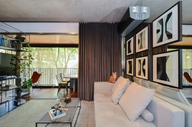 Imagem Studio Vila Mariana - 44M², 1 Dorm, 1 Vaga Demarcada, Varanda, Armários, Piscina, Churrascaria, Academia, Lavanderia Coletiva.