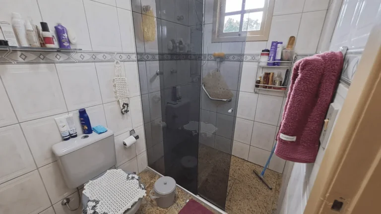 Imagem Sobrado à venda - Área ùtil 280 m2 com 3 dormitórios sendo 1 suíte - 3 vagas - Loteamento Champs Pri