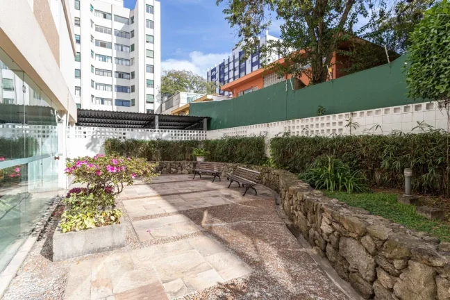 Imagem Apartamento 72M², 2Q, 1 Banheiro, 2 Vagas, Academia, Salão de Festas, Jardim, Banheiro de Serviço.