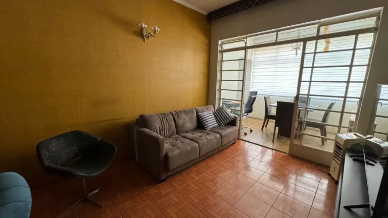 Imagem Apartamento 117M², 2Q, 2 Banheiros, Varanda.