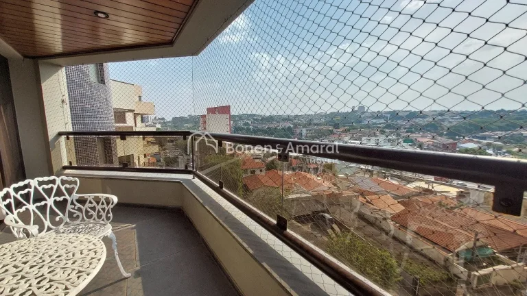 Imagem Um imÃ³vel maravilhoso, de alto padrÃ£o e muito bom gosto, com amplos 153m2, elevador privativo, trÃ...