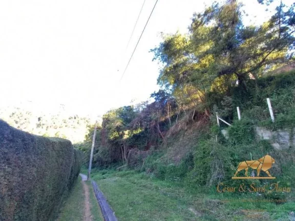 Imagem Terreno à venda, 729 m² Campos do Jordão/São Paulo