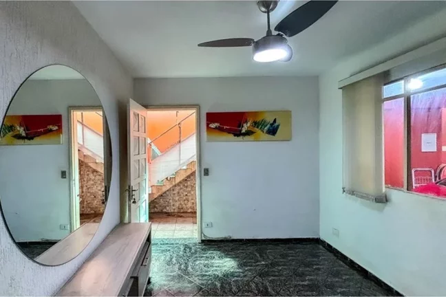 Imagem Casa a venda com 3 dormitórios em Condomínio Fechado no Jaraguá com Suíte Privativa e Área Externa Versátil