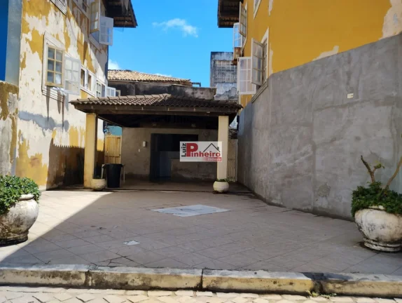 Imagem TRIPLEX NO CORSARIO COM 2 suites