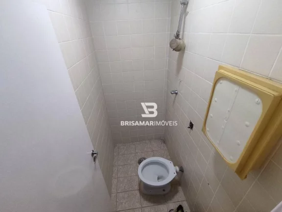 Imagem PITANGUEIRAS- APARTAMENTO NO CALÇADÃO, COM 3 DORMITÓRIOS, 50 METROS DA PRAIA DE PITANGUEIRAS.