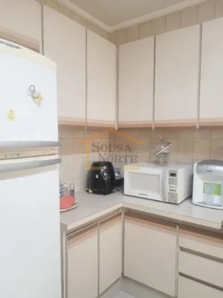 Imagem Casa 1: 2 dormitórios, sala ampla, cozinha com armários planejados, banheiro, lavanderia, espaço ...