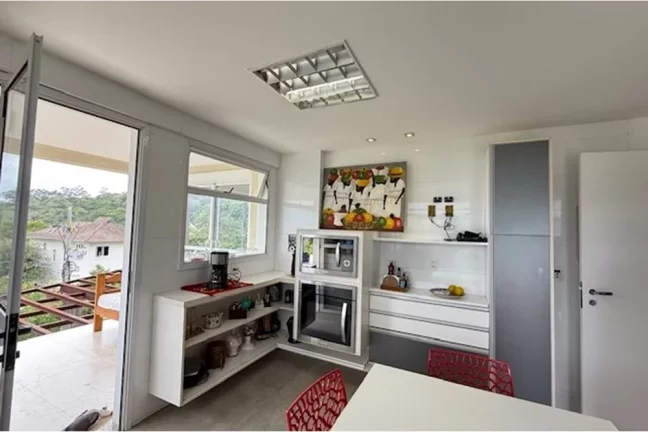 Imagem Casa 257m2 e 4 suítes a venda em Condomínio Fechado, lazer completo e segurança no Recreio dos Bandeirantes