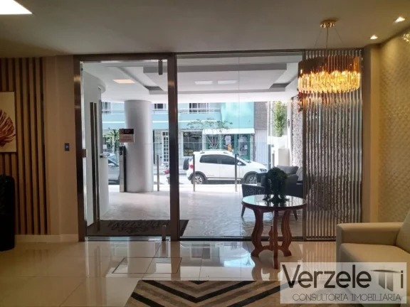 Imagem Apartamento Quadra Mar para Venda em Balneário Camboriú / SC no bairro Centro