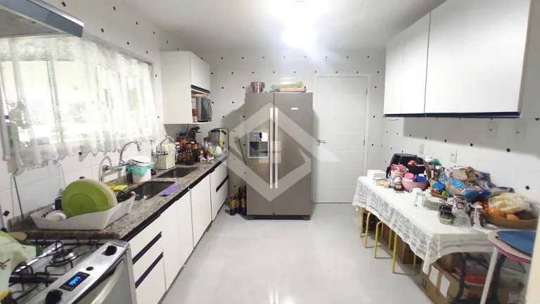 Imagem Casa Duplex com 4 suítes, 250m² condomínio Jardim Itaúna, Vargem Grande