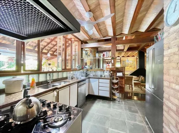Imagem Casa em Condomínio a Venda no bairro Granja Viana - Carapicuíba, SP
