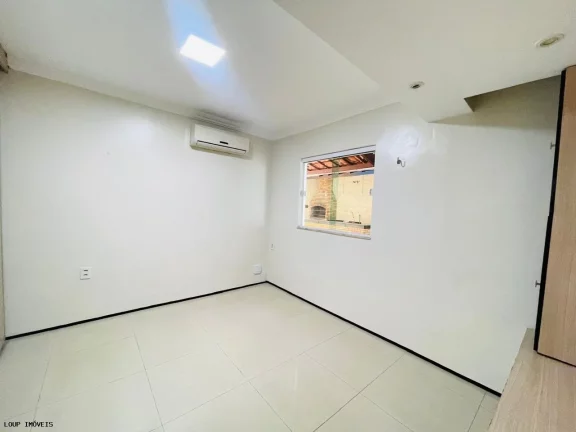 Imagem Casa para Venda em Fortaleza, Passaré, 4 dormitórios, 1 suíte, 3 banheiros, 4 vagas