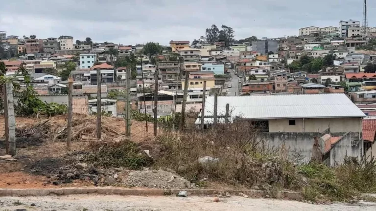 Imagem Lote à venda, no Loteamento Vale das Rosas, em Barbacena, Grogotó, 360m2