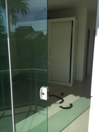 Imagem Linda casa venda Jardim Vitória com 3 quartos sendo uma suíte e quarto anexo fora da casa. Área de lazer churrasqueira. 400 mil. Aceita financiamento.