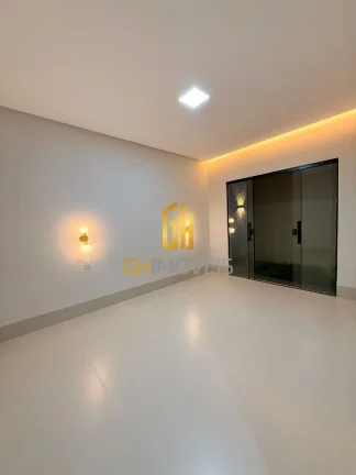 Imagem CA1715.Belíssima casa de Altíssimo Padrão com 4 suítes no Bairro Ilda A casa possui - Planta mod...