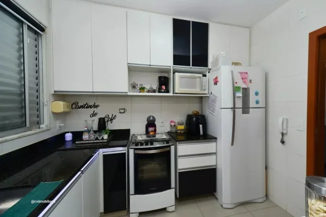 Imagem Apartamento com área privativa de 123m² , localizado em rua tranquila no bairro Ana Lúcia, próxi...