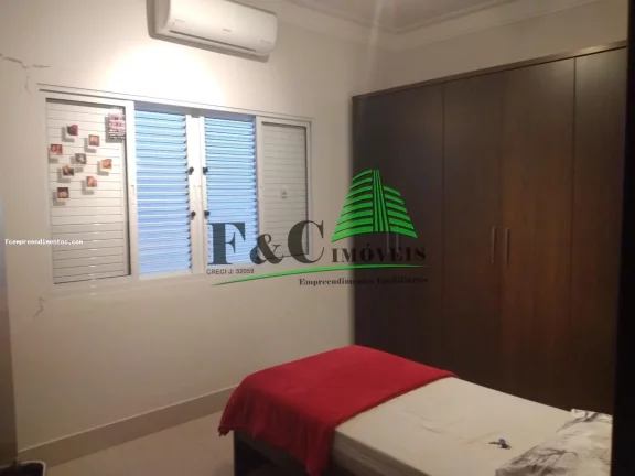 Imagem Casa / Sobrado para Venda em Limeira, Residencial dos Girassóis, 3 dormitórios, 1 suíte, 2 banheiros