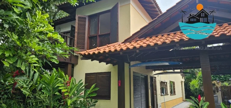 Imagem Casa a Vendas - Condomínio 4 suítes, 3 vagas, serviço de praia, piscina coletiva, sauna, jogos - 240m² de área construída | Juquehy Imobiliária.
