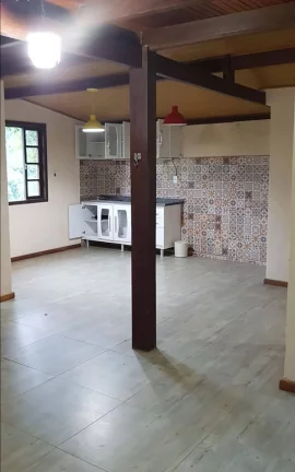 Imagem Vendo esta linda casa muito próximo ao centrinho de lumiar. Nova Friburgo