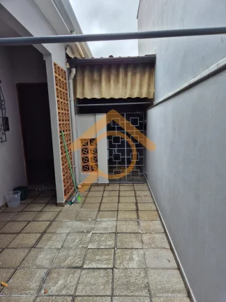 Imagem Imperdível: Casa à venda na Vila Mariana, São Paulo-SP. 3 quartos, 1 suíte, 2 salas, 3 banheiros, 2 vagas, 210m².