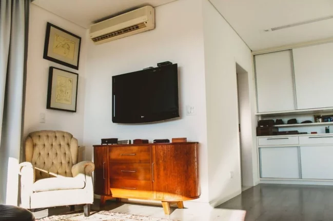Imagem Casa com 5 dormitórios, 550 m² - venda por R$ 3.600.000,00 ou aluguel por R$ 21.760,65/mês - Condomínio Residencial Jaguary - São José dos Campos/SP
