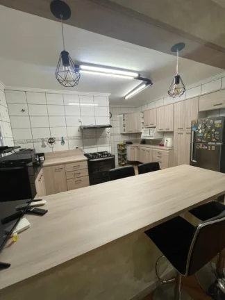 Imagem Casa para Venda em Santo André, Jardim Las Vegas, 4 dormitórios, 1 suíte, 2 banheiros, 2 vagas