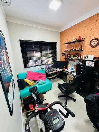 Imagem Casa térrea, 3 Dormitórios ( 3 suítes), 3 vagas, Altos da Serra VI, Sjc.