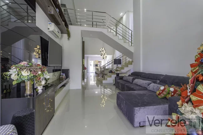 Imagem Casa em Condomínio para Venda em Camboriú / SC no bairro Santa Regina