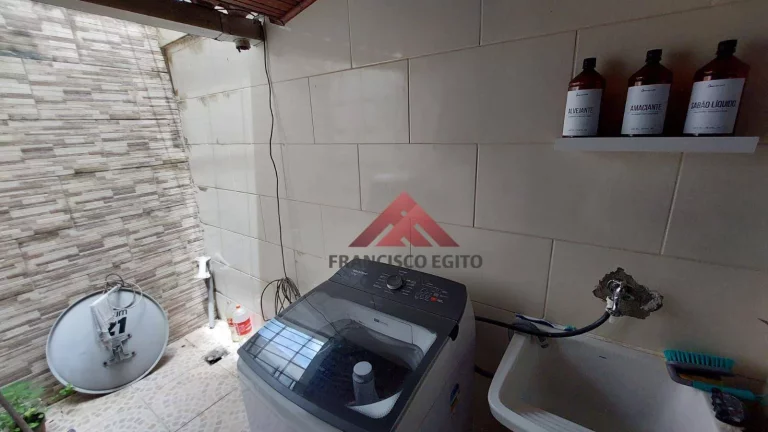 Imagem Apartamento com 2 dormitórios à venda, 67 m² por R$ 250.000,00 - Mutuá - São Gonçalo/RJ