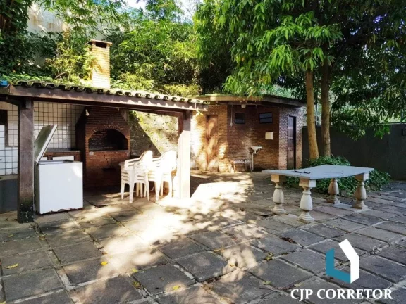 Imagem Apartamento de três quartos com suíte e dependência para vender