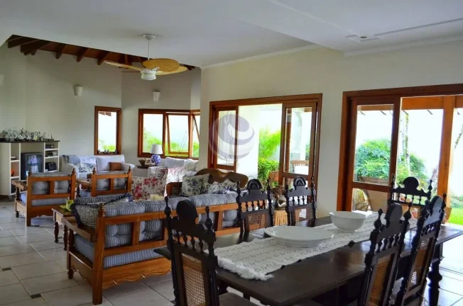 Imagem Villa Mariani - O Charme da Vida Praiana no Jardim Acapulco.