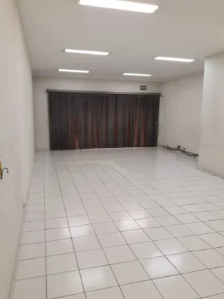 Imagem Poucas opções semelhantes disponíveis hoje