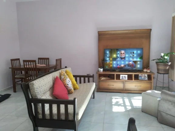 Imagem LINDA CASA EM ÁGUAS DE SÃO PEDRO.PISO SUPERIOR COM 2 DORMS, COM SACADA, SENDO 1 SUÍTE COM AR COND...