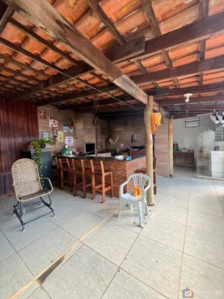 Imagem Casa à Venda no Alto Limoeiro em Patos de Minas-MG com 3 Quartos e 308m² Imóvel com Suíte, Arquitetura Moderna e Localização Privilegiada