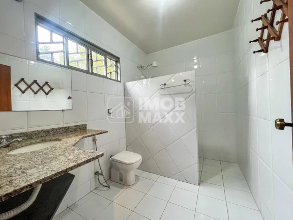 Imagem Venda Rua 3 Casa Vicente Pires 3 quartos 2 suítes 3 banheiros terreno grande.