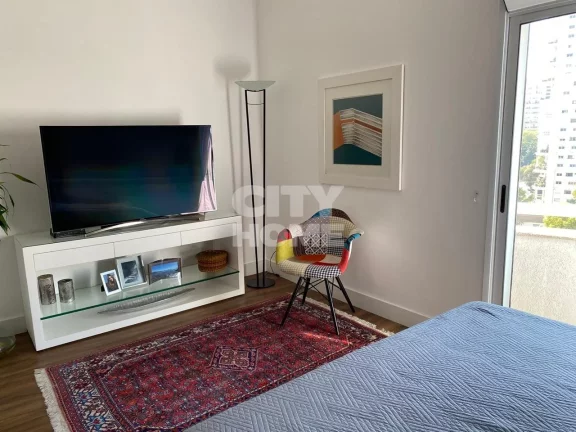 Imagem Apartamento de 116m² no Brooklin, totalmente reformado com living para 3 ambientes, sacada, lavabo,...